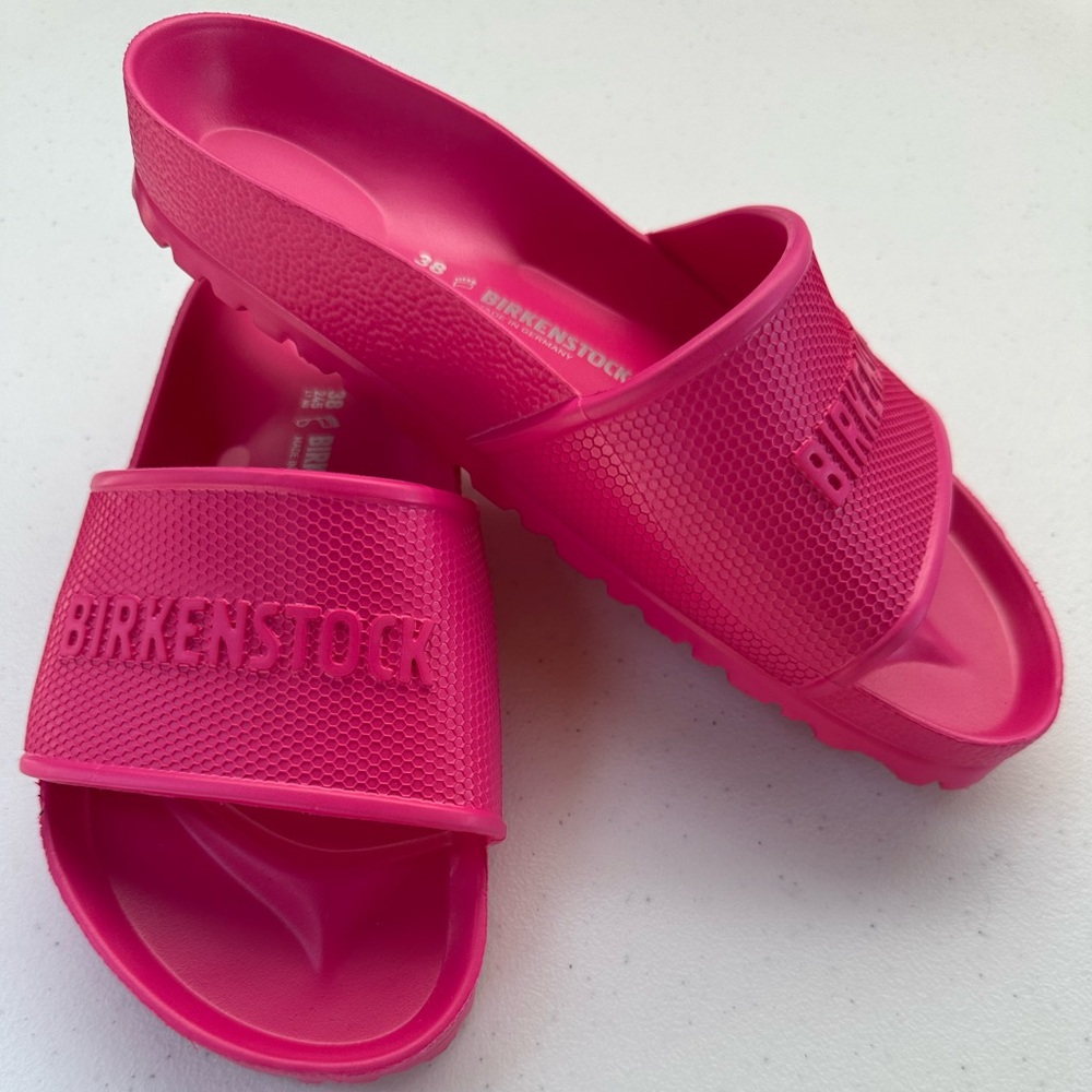 Birkenstock Pink Sandals Minimalist Design Water-Friendly
